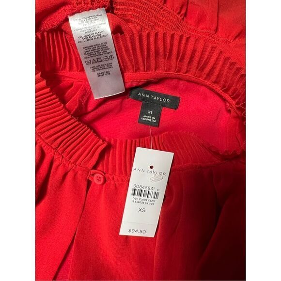 Ann Taylor NWT Long Sleeve Red Chiffon Peplum Blouse Size XS - Picture 4 of 4